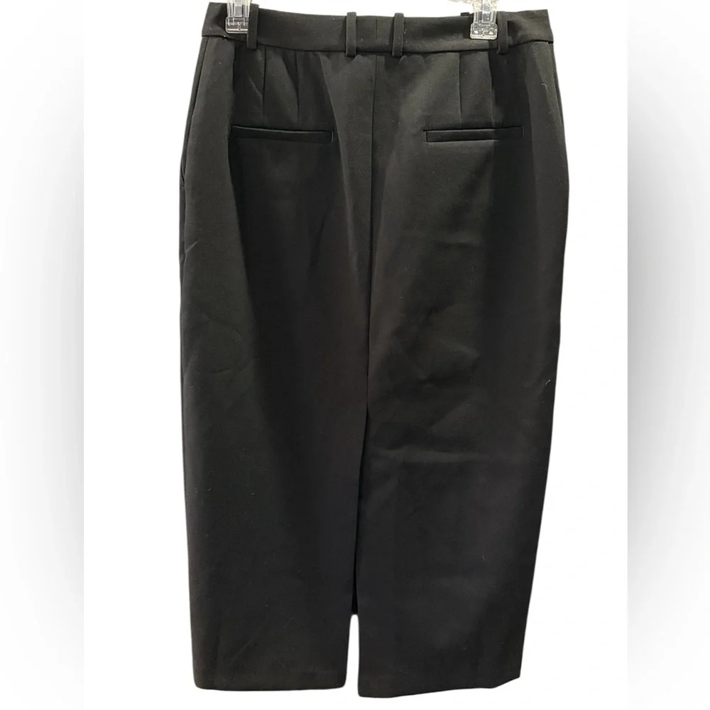 White House Black Market Elegant Black Pencil Skirt size 6